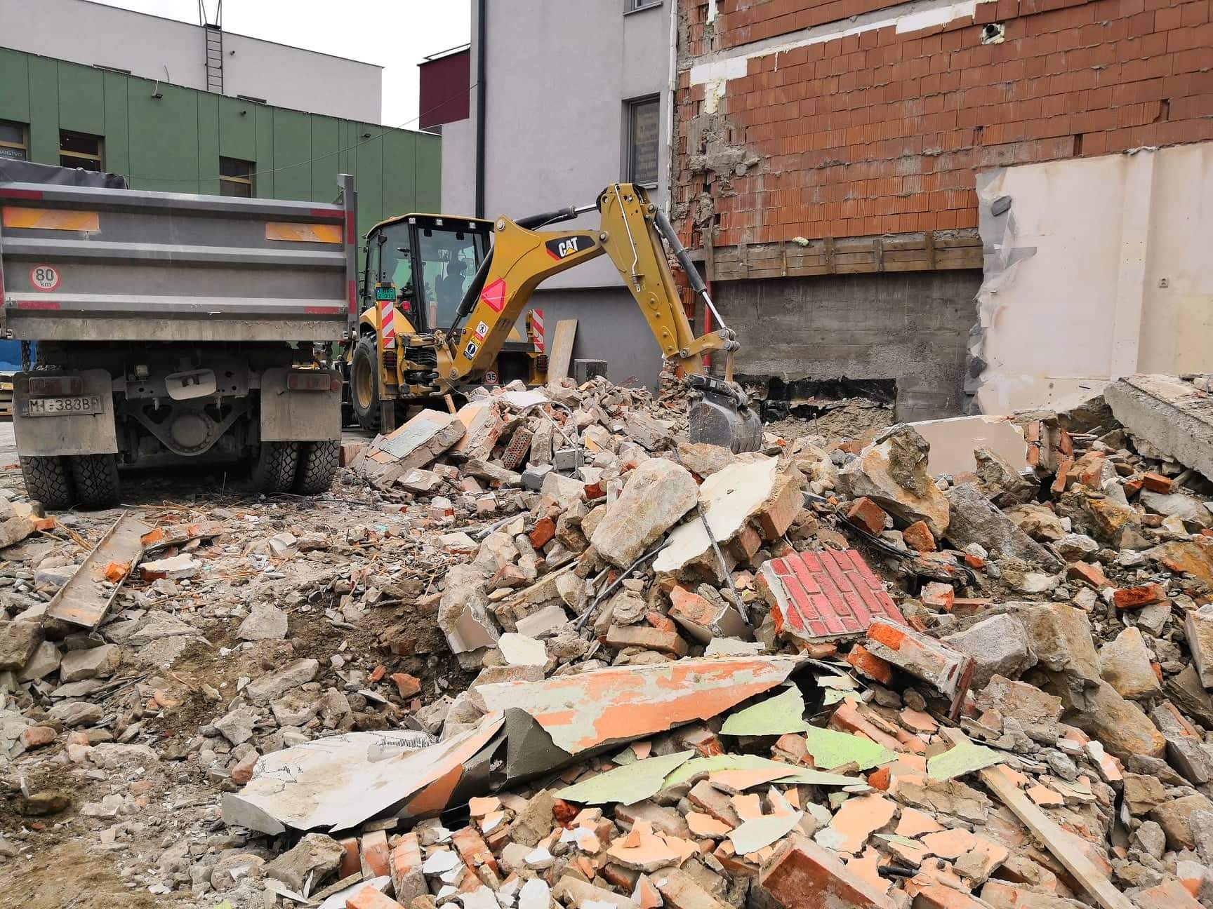 búracie a demolačné práce Michalovce