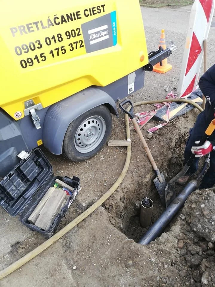 pretláčanie ciest Galanta